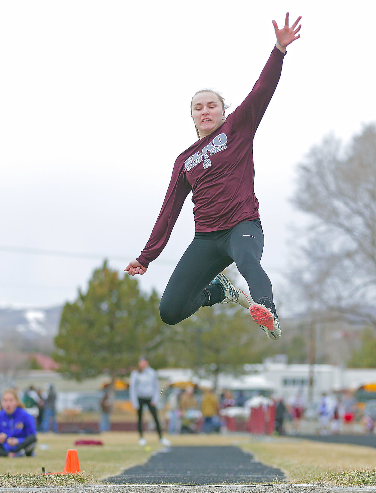 031120-elk-spt-elko-track-hannah-mcintosh-02.jpg
